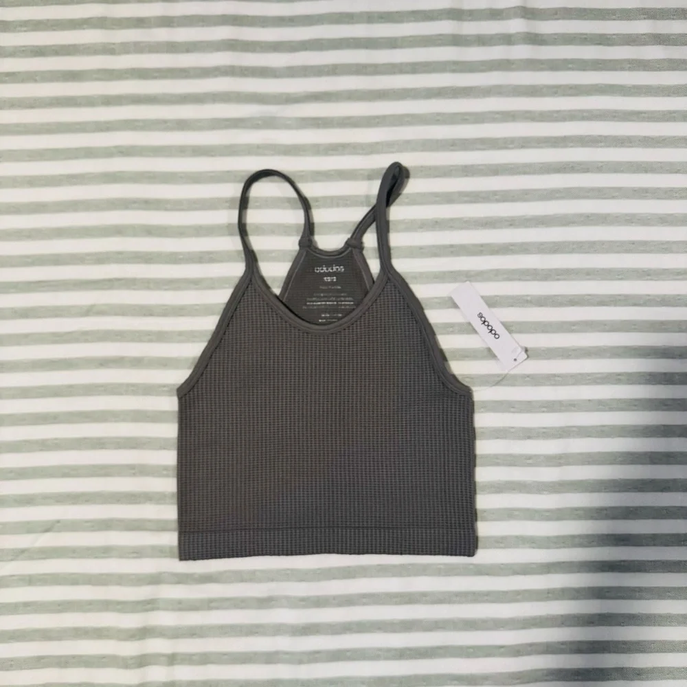 New With Tags Gray Ribbed Crop Top - Picture 1 of 2